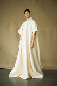 00001-The-Row-collection-spring-2019-ready-to-wear.thumb.jpg.a52f4e20f3276727e1dfc99a75bf08b1.jpg