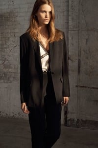 00002-jason-wu-collection-spring-2019-ready-to-wear.thumb.jpg.7b83e5c3969e4bf94bcc58d896a03636.jpg