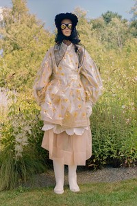 00008-Moncler-4-Simone-Rocha-Spring-2019-RTW.thumb.jpg.ac1882db820c9f47100f5125772cb53a.jpg