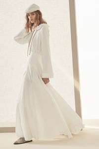 00009-brunello-cucinelli-collection-spring-2019-ready-to-wear.thumb.jpg.72e42130fec29c521fe713062b628560.jpg