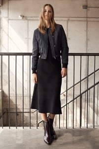00010-jason-wu-collection-spring-2019-ready-to-wear.thumb.jpg.e3918f8585e5d181678f09c3e6e98c71.jpg