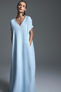 00014-lisa-perry-SS2019-Vogue-pr.thumb.jpg.0842de349a0e95e91a57bf3544d479fb.jpg