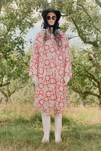 00017-Moncler-4-Simone-Rocha-Spring-2019-RTW.thumb.jpg.346ed4406d26d3473321f81f2c2c443f.jpg
