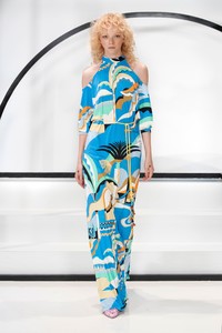 00032-Emilio-Pucci-Spring-2019-RTW.thumb.jpg.0be30cba21a49de9a3e603f8e6cb5257.jpg