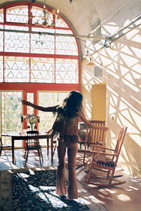006-Eastern-Flare-Editorial-by-Ming-Nomchong-Spell-The-Gypsy-Collective.thumb.jpg.34e8cb399150aa18471a292b480afd53.jpg