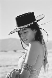 038-Eastern-Flare-Editorial-by-Ming-Nomchong-Spell-The-Gypsy-Collective.thumb.jpg.e6e39c50af1bf2207cf44a19d7475806.jpg