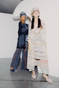 04-corey-missoni-spring-2019-backstage.thumb.jpg.0301c376ed4c33e9e8e6b9751efde199.jpg