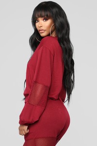 07-18-16_Studio_2_09-20-55_ST40095L0E_Burgundy0434_AJ.jpg