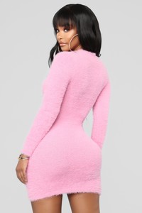 07-18-16_Studio_2_09-30-18_HVD228_Pink0475_AJ.jpg