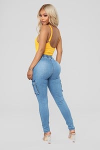 07-31-18_Studio_2_09-35-13_AT7300_Mustard0431_AB.jpg