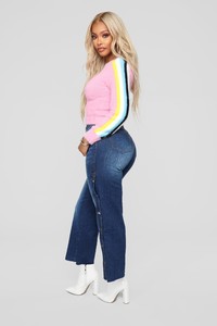07-31-18_Studio_2_14-20-35_HVT556_Pink0520_AG.jpg