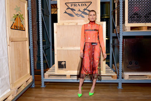 Dree+Hemingway+Prada+Presents+Prada+Linea+ruiS9D1r5g8x.jpg