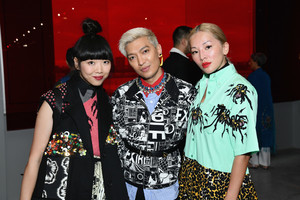 Tina+Leung+Prada+Resort+2019+Fashion+Show+nlIXdBK00DAx.jpg