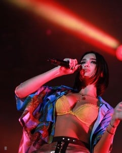          dua02090818BZNimage106.jpg