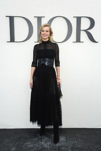 Eva+Herzigov+Christian+Dior+Photocall+Paris+88xaKntGZSix.jpg