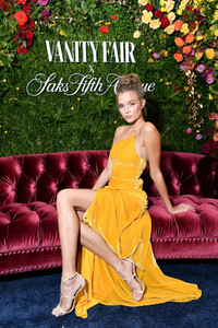 Josephine+Skriver+Vanity+Fair+Saks+Fifth+Avenue+xfKeeOaeT5Vx.jpg