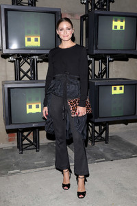 Olivia+Palermo+Moncler+Genius+Next+Chapter+J63f2nsHbKlx.jpg