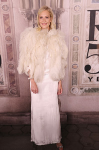 Poppy+Delevingne+Ralph+Lauren+Arrivals+September+VshD_GotNCfx.jpg