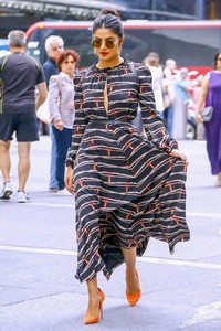            cho09090818BZNimage121.jpg
