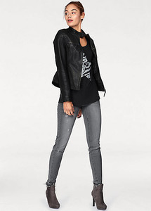 AJC-Star-T-Shirt~447979FRSP_W02.jpg