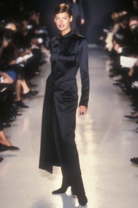 1545065158_DonnaKaran1996WomenRTW92.thumb.jpg.7ff4f3b0f07141b0b66169e9d20780b5.jpg