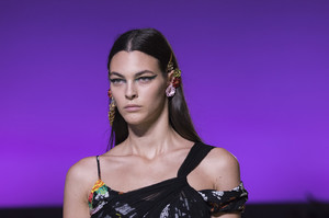 Versace+Spring+2019+Details+-4fxEL3k2mox.jpg