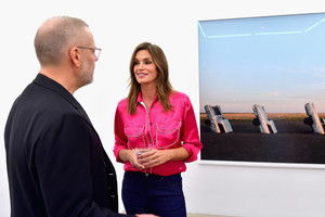 Acne+Studios+Hosts+Exhibition+Cocktail+Wdb0rOhw1cAx.jpg
