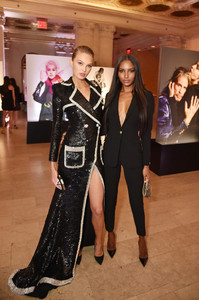 Romee+Strijd+Harper+BAZAAR+Celebrates+ICONS+TEh4CEUUuCQx.jpg