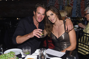 Cindy+Crawford+Cindy+Crawford+Ed+Razek+Russell+W3n_UP_GMObx.jpg