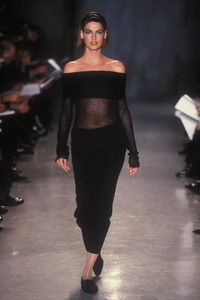 1829638503_DonnaKaran1997WomenRTW25.thumb.jpg.6d3f5decf59309207fc3d117a11dfd68.jpg