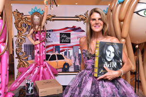 Anna+dello+Russo+Saks+Celebrates+AdR+Book+_kWJUksyZd1x.jpg