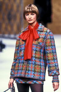 1930859697_Chanel1993HauteCouture90.thumb.jpg.990b62c95b0d1f6dbc46fe3aebaf99bc.jpg