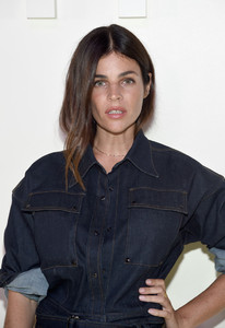 Julia+Restoin+Roitfeld+Tom+Ford+Arrivals+September+BH8ilZFmsGzx.jpg