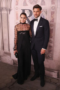 Olivia+Palermo+Ralph+Lauren+Arrivals+September+-9SP-vcPkYjx.jpg