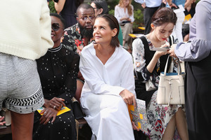 Katie+Holmes+Tory+Burch+Spring+Summer+2019+u-OI6Y7CZthx.jpg