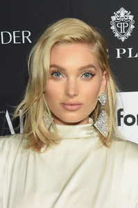 Elsa+Hosk+Harper+BAZAAR+Celebrates+ICONS+Carine+vLu7ij3Wlqvx.jpg