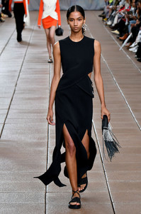 3-1-phillip-lim-s19-026(1).thumb.jpg.fcbe76ef802b7a5db99286e847560493.jpg