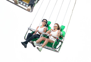 Kourtney+Kardashian+out+C1ABr1VWF8ex.jpg