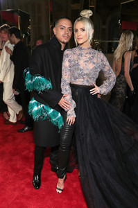 Ashlee+Simpson+Harper+BAZAAR+Celebrates+ICONS+o9V9aUDUN0Kx.jpg