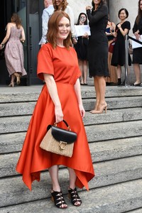           moo240918BZNimage107.jpg