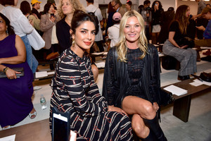 Kate+Moss+Longchamp+Spring+Summer+2019+Runway+rOtEbe_Hjd-x.jpg