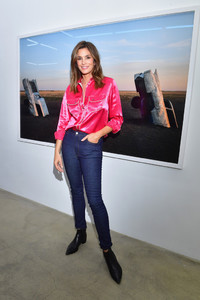 Acne+Studios+Hosts+Exhibition+Cocktail+yXMKF0lM16yx.jpg