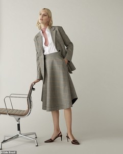 4098000-6106611-Blazer_150_and_Skirt_89_arket_com_Shirt_64_9.jpg