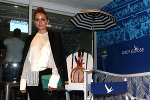 Olivia+Palermo+Grey+Goose+Toasts+HoneyDeuce+v8gy9HtF6Zsx.jpg