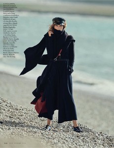 Elle Italia Ottobre 2018-page-011.jpg