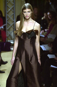 450514128_StephanJansonFW2001MFW7.thumb.jpg.eaac9f824e5568abce81a30d7fcdec9e.jpg