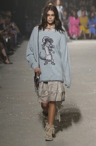        kai110918BZNimage120.jpg
