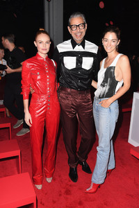 603684036_SofiaSanchezdeBetakCalvinKleinCollectionGjYBvQxi9s0x.thumb.jpg.151a4db242bf2f46aa8419ad88db98a3.jpg