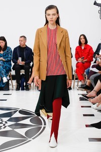 Lea Julian Victoria Beckham Spring 2019 RTW LFW.jpg