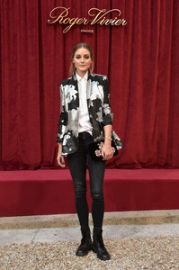 Olivia+Palermo+Roger+Vivier+Hotel+Vivier+Presentation+7DKHKvrGFPnx.jpg